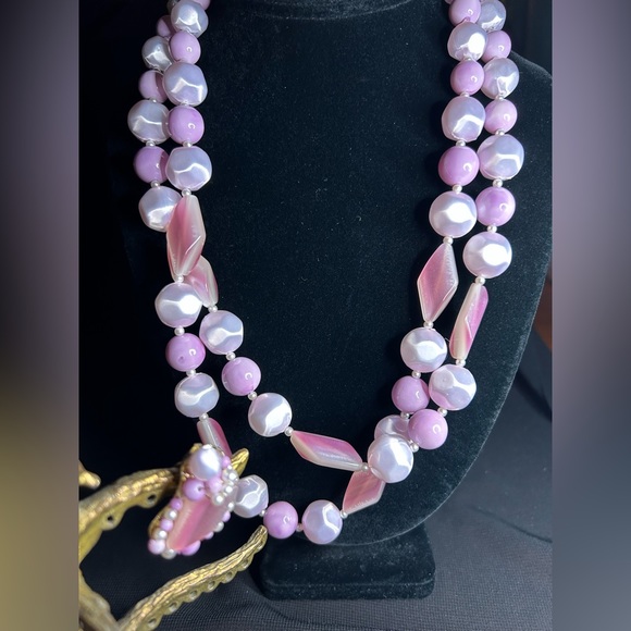 VTG MCM Double strand Choker and clip earring set. Beautiful beads!! - Picture 4 of 11